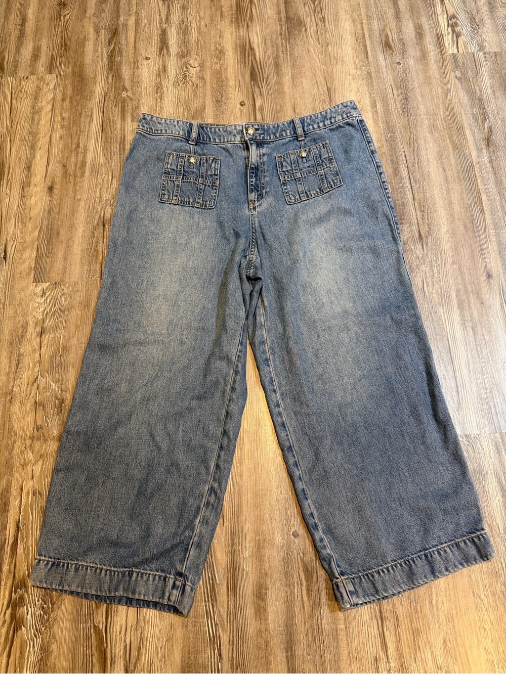 Talbot’s size 14 Women’s Relaxed Wide-Leg Blue Denim Jeans
